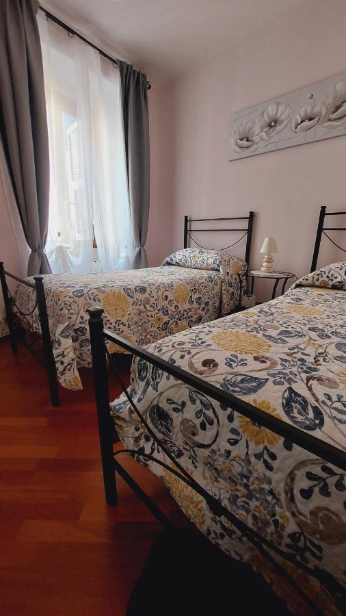 Casa Sofia Apartment เลวานโต ภายนอก รูปภาพ